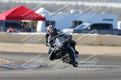 media/Dec-18-2022-SoCal Trackdays (Sun) [[8099a50955]]/Turn 2 (950am)/